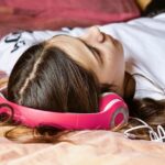 girl, relax, listening-3231703.jpg