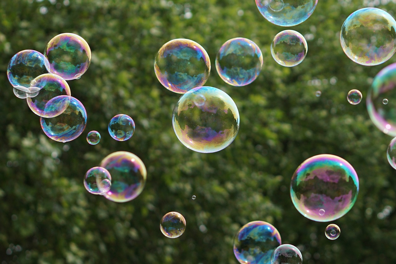 soap bubbles, green, play of colors-1451092.jpg